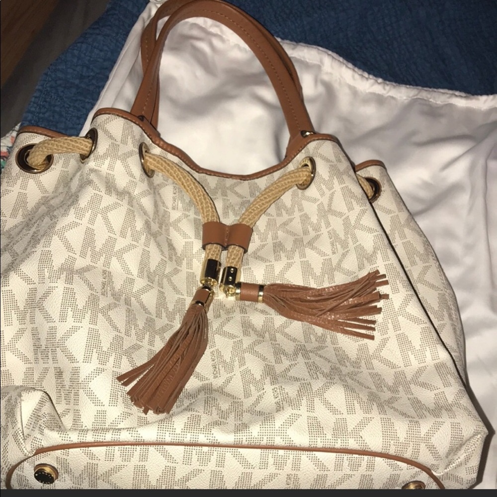 MICHAEL KORS